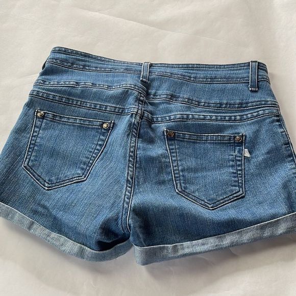Heartbreaker Triple Button Denim Shorts - Large - Picture 3 of 10